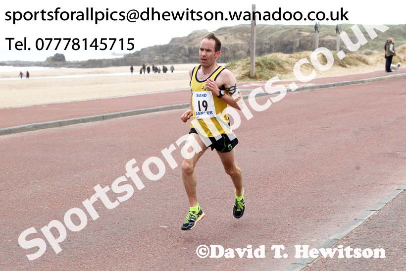 Sand Dancer Race, South Shields. Photo: David T. Hewitson/Sports for All Pics